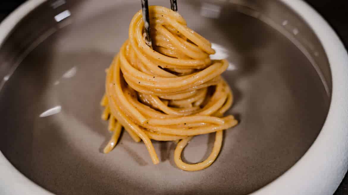 3 classic Italian spaghetti dishes